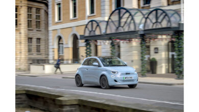 Photo of Nuova 500 è stata nominata “best small electric car for the city” e “best convertible for value” ai What Car? Awards 2023