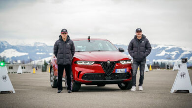 Photo of Alfa Romeo Tonale Plug-In Hybrid Q4 all’esame dei piloti di Formula 1 Valtteri Bottas e Zhou Guanyu