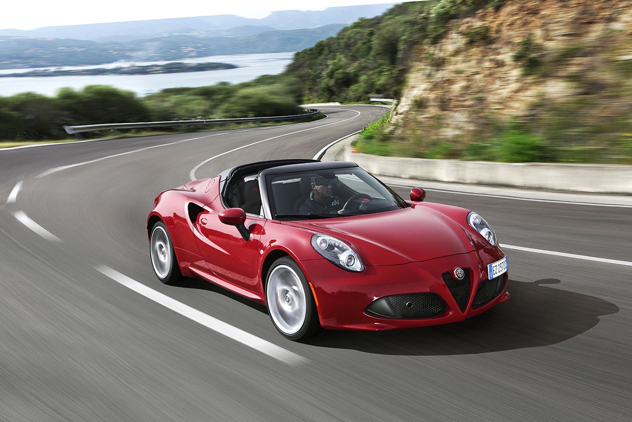 170301_Alfa-Romeo_4C-Spider_01