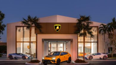 Photo of Lamborghini Debuts Newly Designed Showrooms in U.S. Following Record Sales for 2022